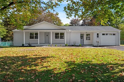 11 Sleepy Hollow Dr, Cumberland, RI 02864