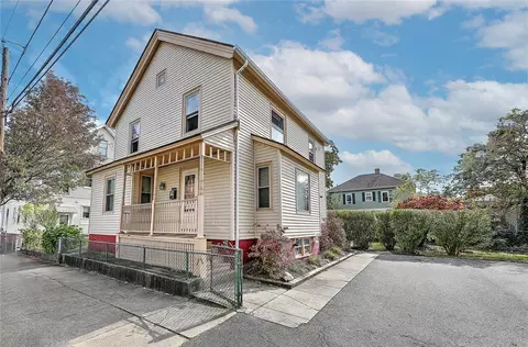 98 Fairview St, Providence, RI 02908