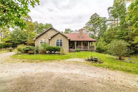 183 Spring Grove Rd, Glocester, RI 02814