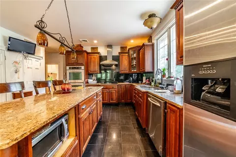 183 Spring Grove Rd, Glocester, RI 02814 photo 8