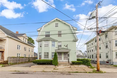 82 Englewood Ave, Pawtucket, RI 02860