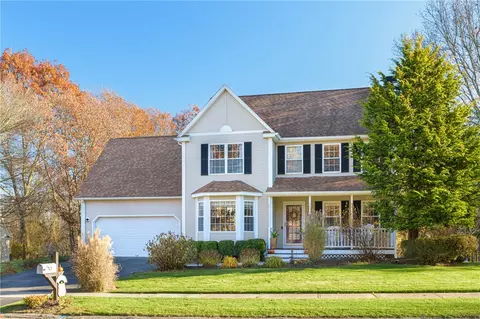 33 Bramblewood Ln, South Kingstown, RI 02879