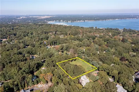 0 Love Ln, Warwick, RI 02886