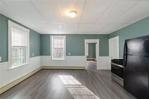 518 Privilege St, Woonsocket, RI 02895 photo 25