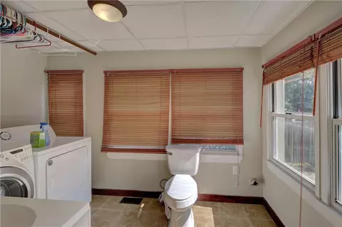 54 Dudley Ave, Warwick, RI 02889 photo 11