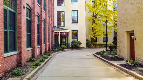 15 Higgins St #110, Smithfield, RI 02917