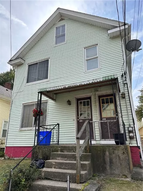135 East St, Pawtucket, RI 02860