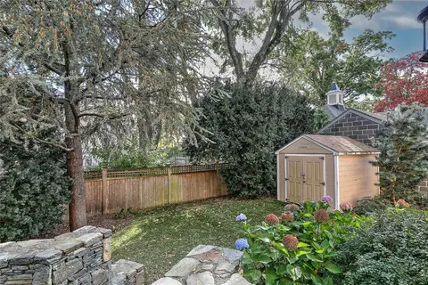 73 Everett Ave, Providence, RI 02906 photo 7