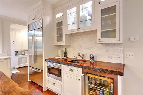 73 Everett Ave, Providence, RI 02906 photo 15