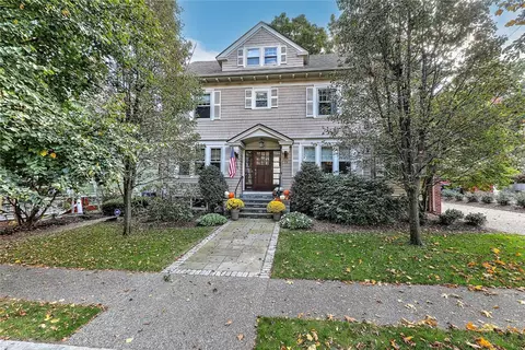 73 Everett Ave, Providence, RI 02906