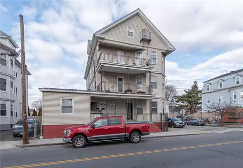 645 Cranston St, Providence, RI 02907