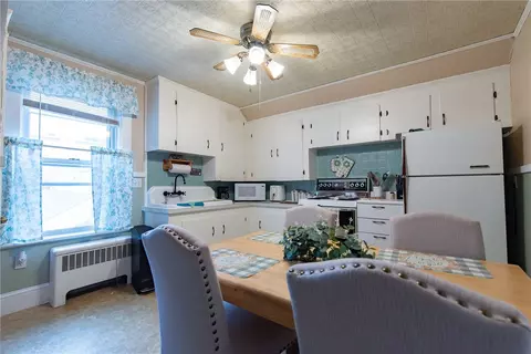 141 5th Ave, Woonsocket, RI 02895 photo 8