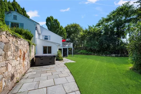 160 Gray St, Warwick, RI 02889 photo 6