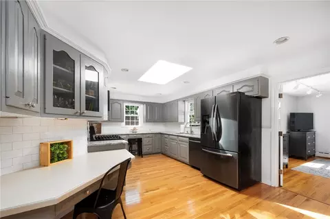 160 Gray St, Warwick, RI 02889 photo 17