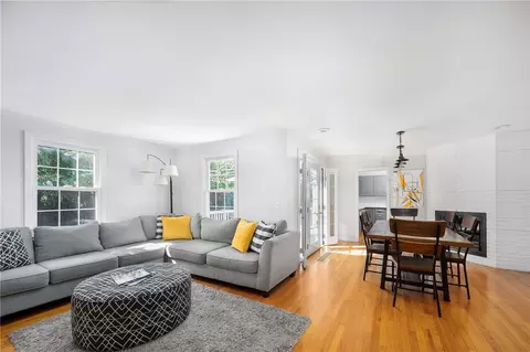 160 Gray St, Warwick, RI 02889 photo 14