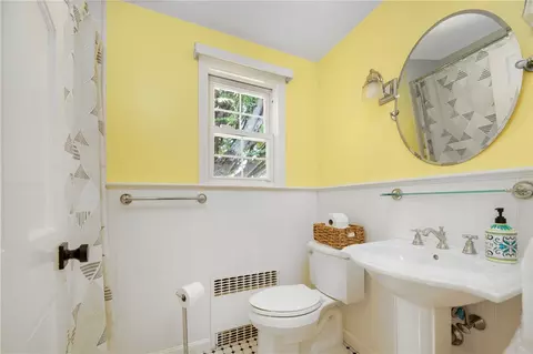 160 Gray St, Warwick, RI 02889 photo 26