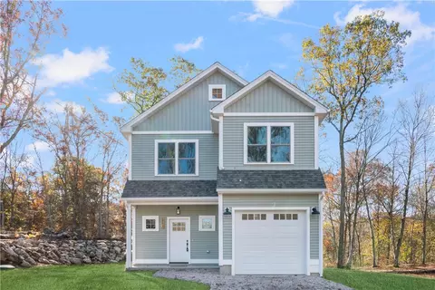 261 Collins Rd, Ashaway, RI 02804
