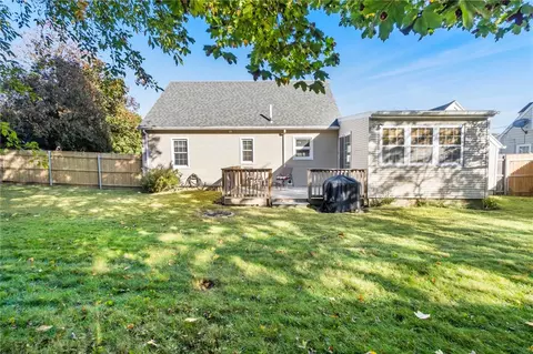 123 Harmony Ct, Warwick, RI 02889 photo 6