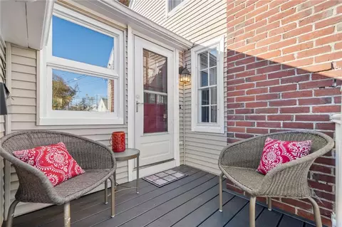 123 Harmony Ct, Warwick, RI 02889 photo 4