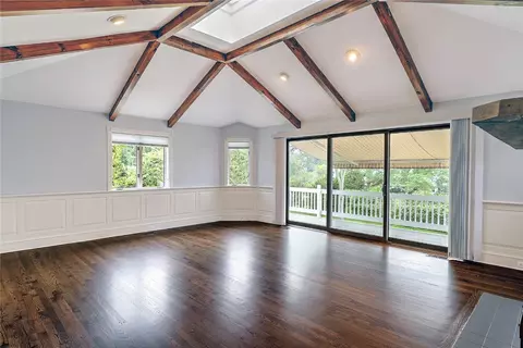 39 Tobin Ln, Bristol, RI 02809 photo 16