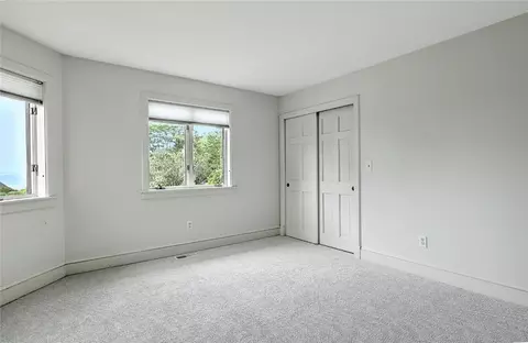 39 Tobin Ln, Bristol, RI 02809 photo 22
