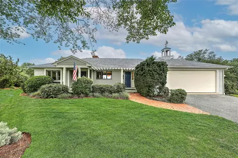 39 Tobin Ln, Bristol, RI 02809 photo 6