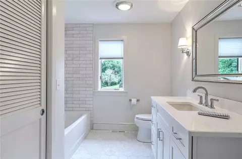 39 Tobin Ln, Bristol, RI 02809 photo 26