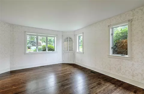 39 Tobin Ln, Bristol, RI 02809 photo 20
