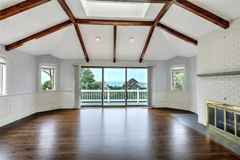 39 Tobin Ln, Bristol, RI 02809 photo 17