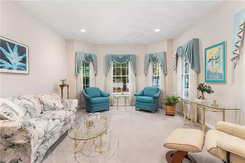 3 Pasco Cir, Warwick, RI 02886 photo 5