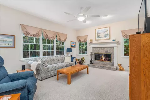 3 Pasco Cir, Warwick, RI 02886 photo 16