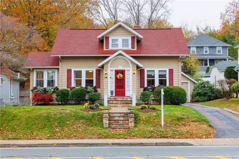 4267 Post Rd, East Greenwich, RI 02818