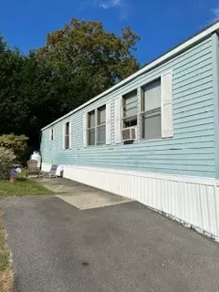 4 Greenwood Way, Charlestown, RI 02813