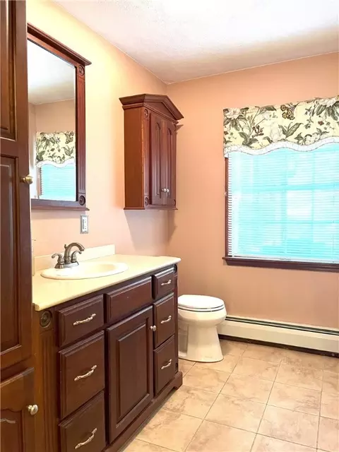 33 Contour Rd, Warwick, RI 02886 photo 9