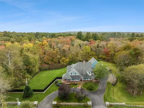 181 Perryville Rd, Rehoboth, MA 02769