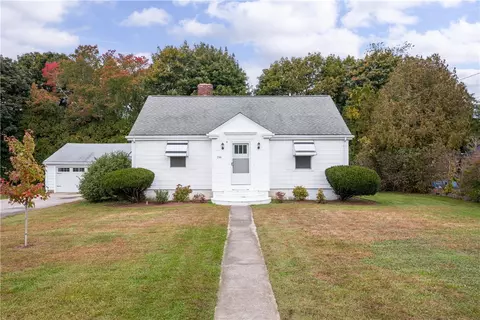 196 Bradford Rd, Westerly, RI 02891