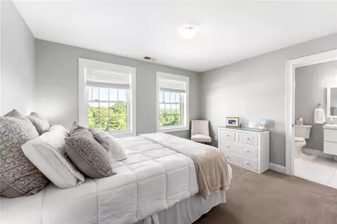 17 Moonlight Dr, Westerly, RI 02891 photo 33