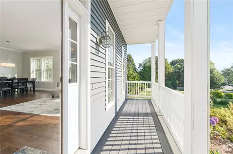 17 Moonlight Dr, Westerly, RI 02891 photo 8