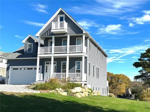 17 Moonlight Dr, Westerly, RI 02891 photo 4