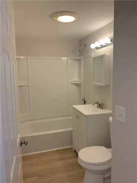 73 Dawn Blvd, Woonsocket, RI 02895 photo 12