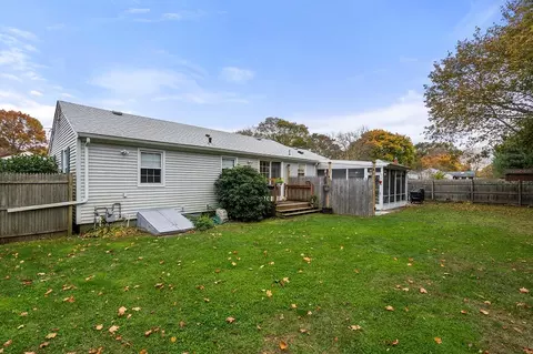 181 Payton Ave, Warwick, RI 02889 photo 32