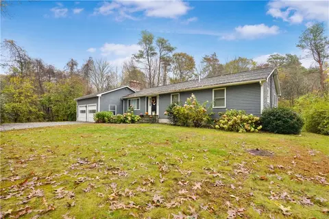 143 Moulton St, Rehoboth, MA 02769