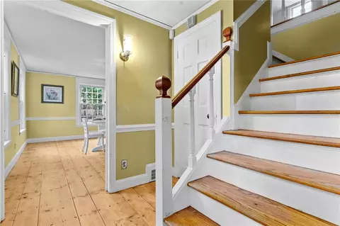 75 Apple Gate Rd, Cranston, RI 02920 photo 23