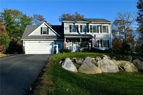 5 Victory Falls Rd, Coventry, RI 02827