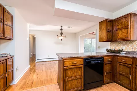 7 Castle Way, Westerly, RI 02891 photo 13