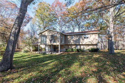 7 Castle Way, Westerly, RI 02891 photo 3