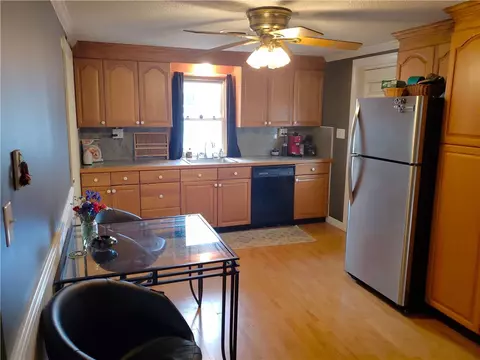 13 Craigie Ave, Woonsocket, RI 02895 photo 6