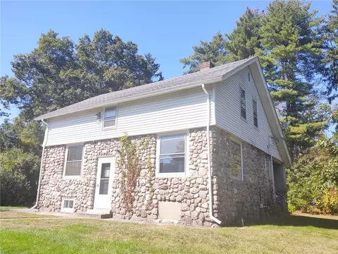 315 Woodland Ave, Seekonk, MA 02771