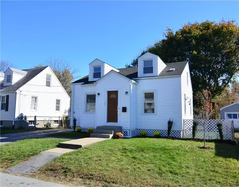 21 Cornell Ave, East Providence, RI 02916