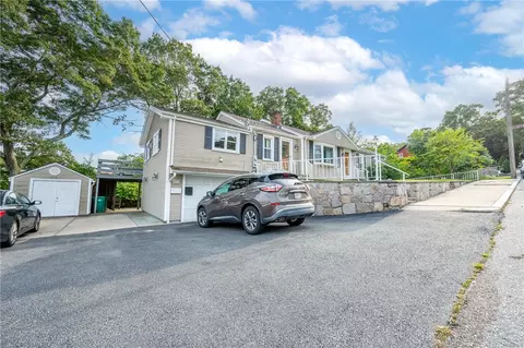 292 Bertenshaw Rd, Woonsocket, RI 02895 photo 20